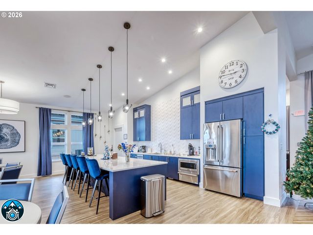 1800 LAKEWOOD Ct 70, Eugene, OR 97402