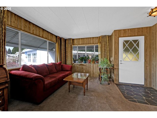 1800 LAKEWOOD Ct 70, Eugene, OR 97402