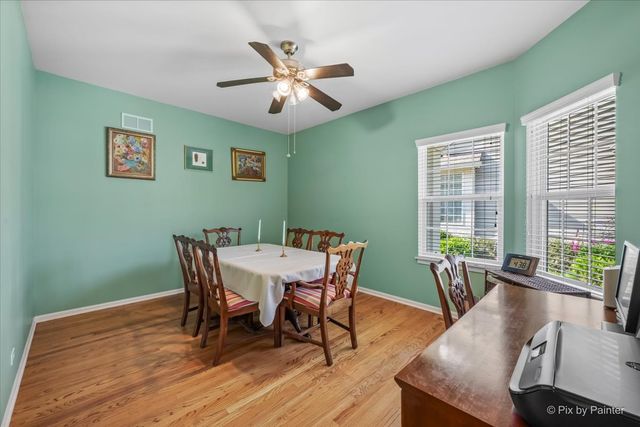 4041 Whitehall Lane, Algonquin, IL 60102