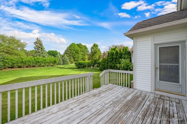 4041 Whitehall Lane, Algonquin, IL 60102