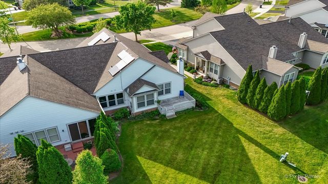 4041 Whitehall Lane, Algonquin, IL 60102