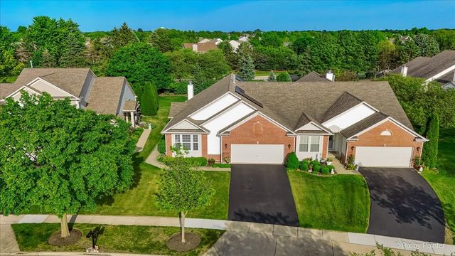 4041 Whitehall Lane, Algonquin, IL 60102