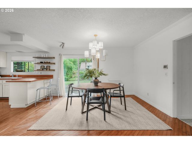 9245 Sw 7TH Ave, Portland, OR 97219