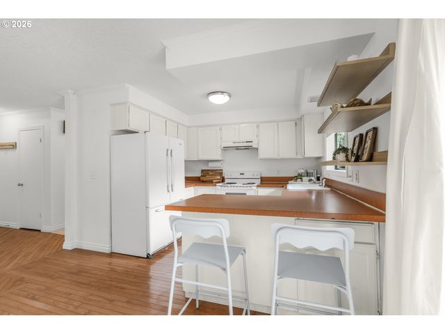 9245 Sw 7TH Ave, Portland, OR 97219