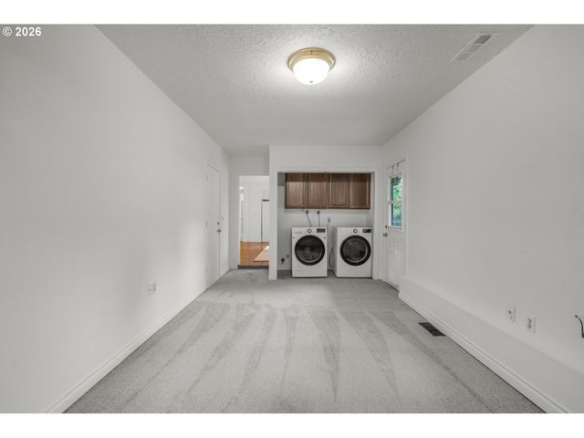 9245 Sw 7TH Ave, Portland, OR 97219