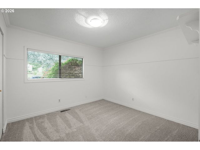 9245 Sw 7TH Ave, Portland, OR 97219