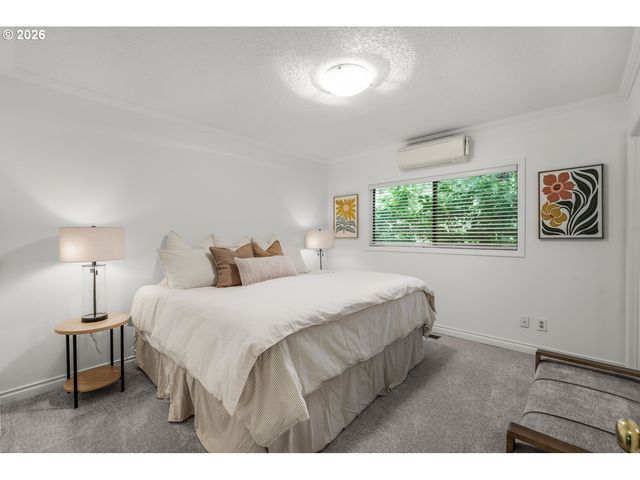 9245 Sw 7TH Ave, Portland, OR 97219