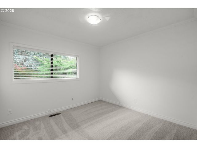 9245 Sw 7TH Ave, Portland, OR 97219