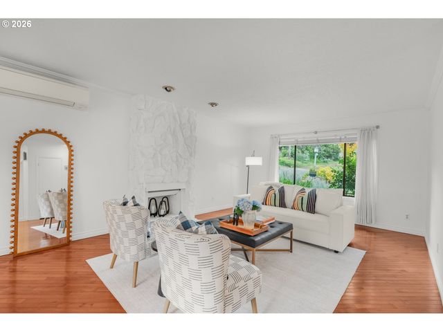 9245 Sw 7TH Ave, Portland, OR 97219