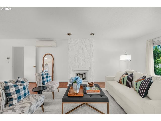 9245 Sw 7TH Ave, Portland, OR 97219