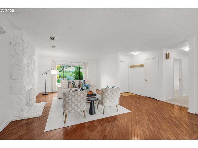 9245 Sw 7TH Ave, Portland, OR 97219