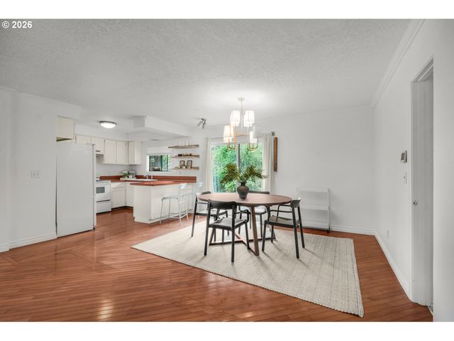 9245 Sw 7TH Ave, Portland, OR 97219
