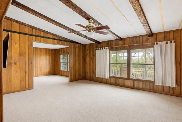 1305 S Ranchero Rd, Kerrville, TX 78028