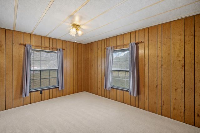 1305 S Ranchero Rd, Kerrville, TX 78028