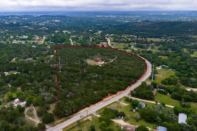 1305 S Ranchero Rd, Kerrville, TX 78028