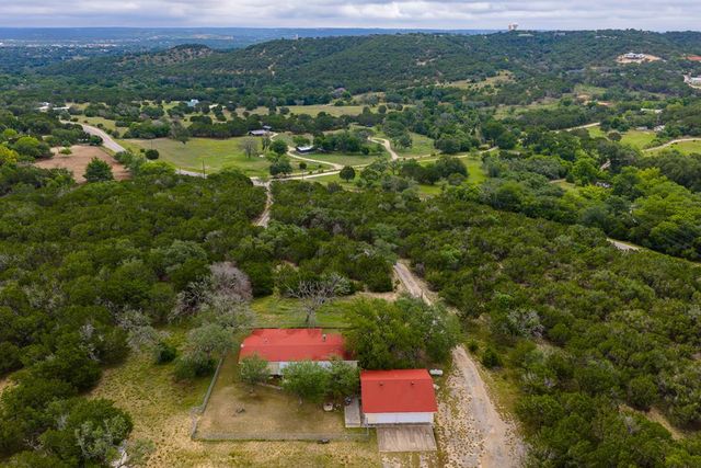1305 S Ranchero Rd, Kerrville, TX 78028