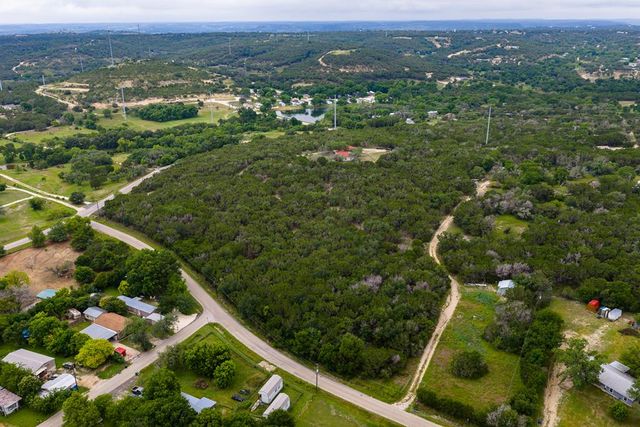 1305 S Ranchero Rd, Kerrville, TX 78028