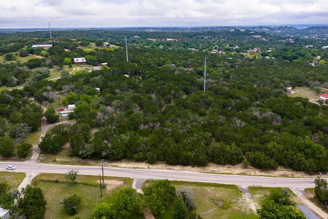 1305 S Ranchero Rd, Kerrville, TX 78028