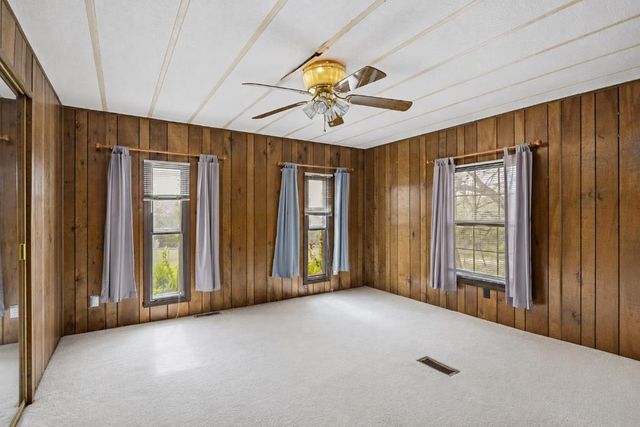 1305 S Ranchero Rd, Kerrville, TX 78028