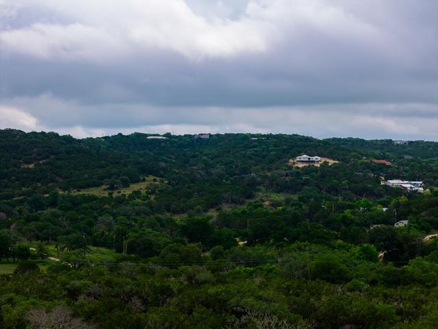 1305 S Ranchero Rd, Kerrville, TX 78028