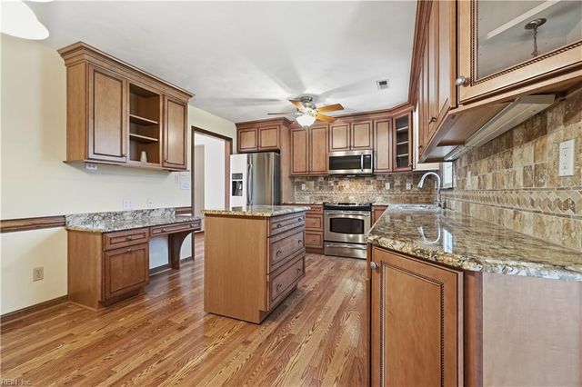 2645 Roundtree CIR, Chesapeake, VA 23323