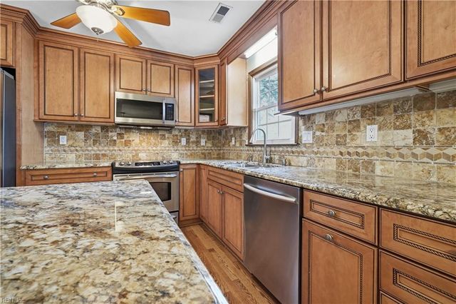 2645 Roundtree CIR, Chesapeake, VA 23323