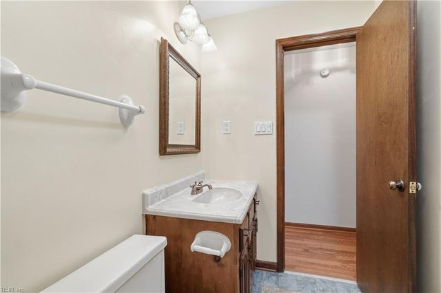 2645 Roundtree CIR, Chesapeake, VA 23323