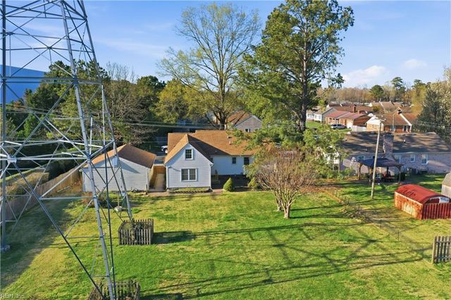 2645 Roundtree CIR, Chesapeake, VA 23323