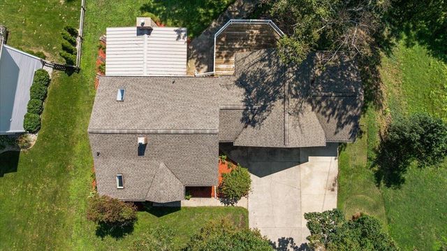 114 River Hills Drive, Holland, MI 49424