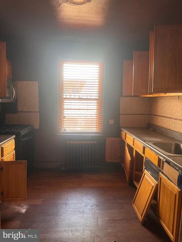 971 CARVER ST, Philadelphia, PA 19124