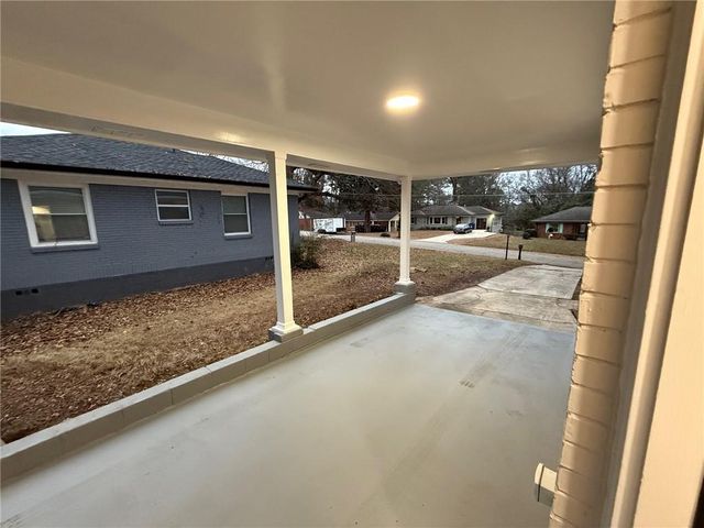 2996 Laguna Drive, Decatur, GA 30032