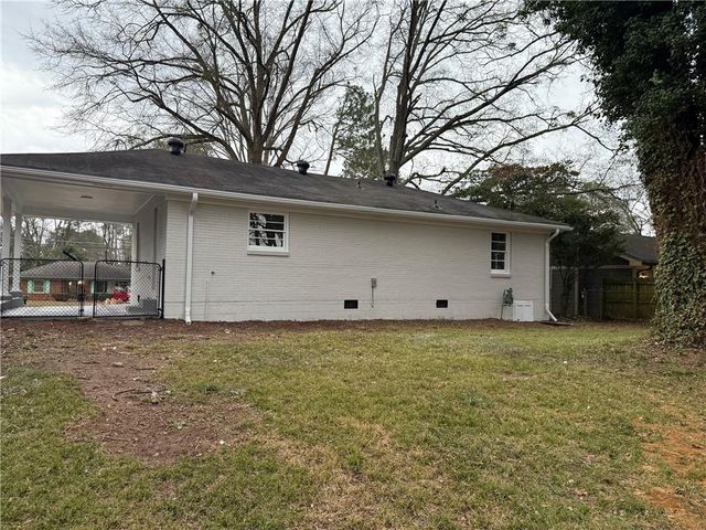 2996 Laguna Drive, Decatur, GA 30032