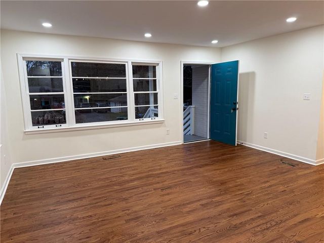 2996 Laguna Drive, Decatur, GA 30032