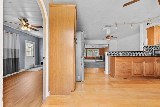 5709 SE Indigo Avenue, Stuart, FL 34997