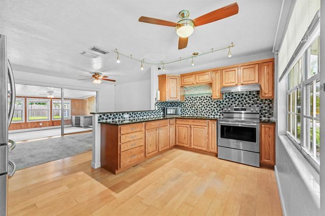 5709 SE Indigo Avenue, Stuart, FL 34997