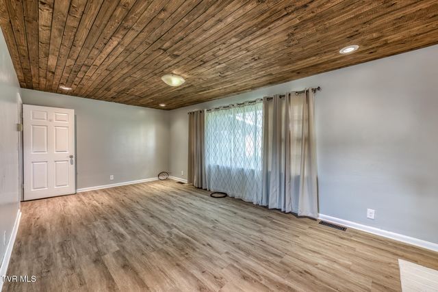 1505 Norway Street, Bristol, VA 24201