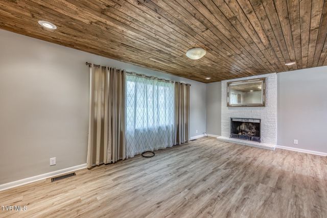 1505 Norway Street, Bristol, VA 24201