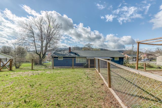 1505 Norway Street, Bristol, VA 24201