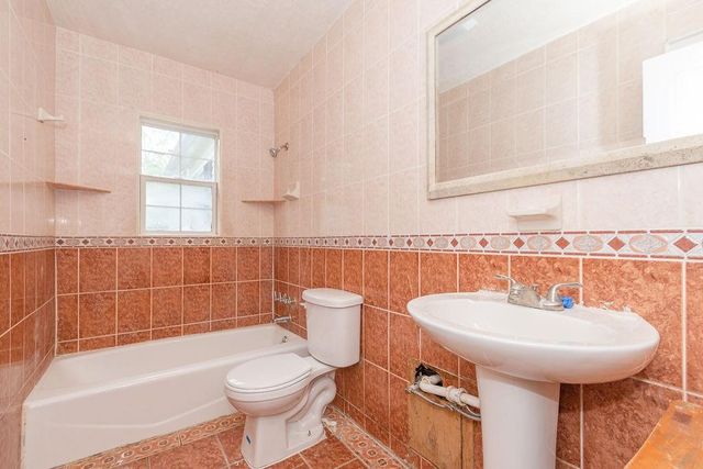 1817 Dalian Street, La Marque, TX 77568