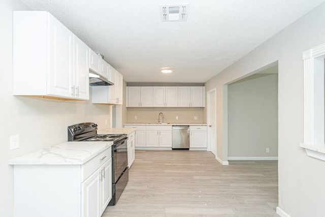 1817 Dalian Street, La Marque, TX 77568