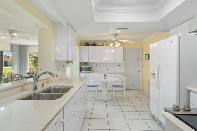 4915 NW 51st Avenue NW, Tamarac, FL 33319