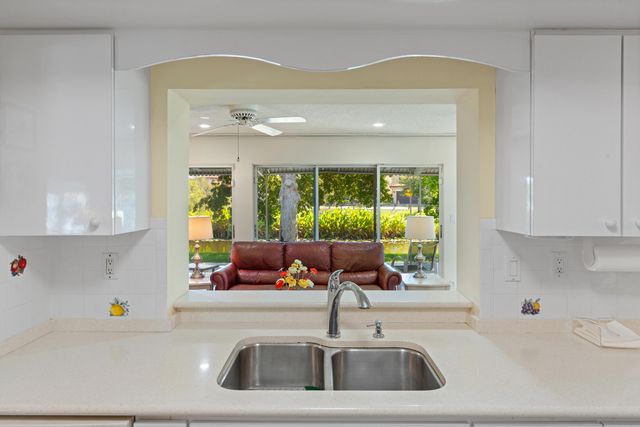 4915 NW 51st Avenue NW, Tamarac, FL 33319
