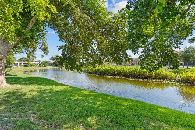 4915 NW 51st Avenue NW, Tamarac, FL 33319