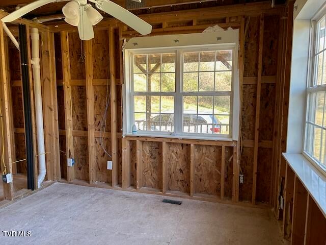 742 Black Sheep Hollow Road, Sneedville, TN 37869