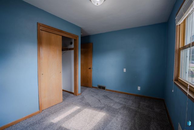 308 S Blaine Ave Avenue, Sioux Falls, SD 57103