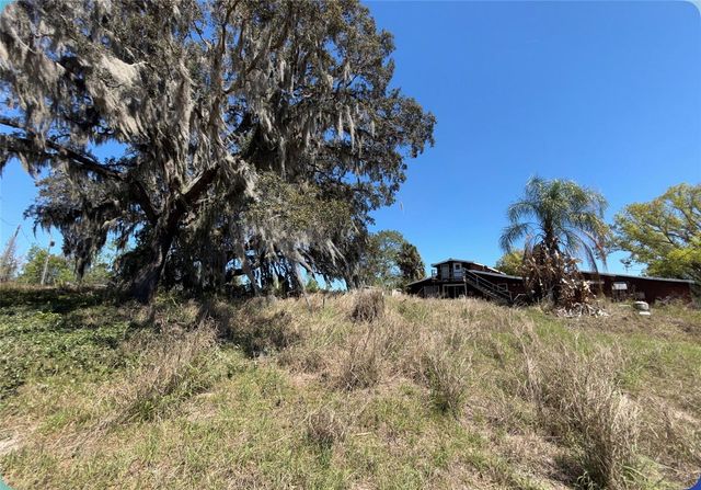 9844 POE STREET, Leesburg, FL 34788