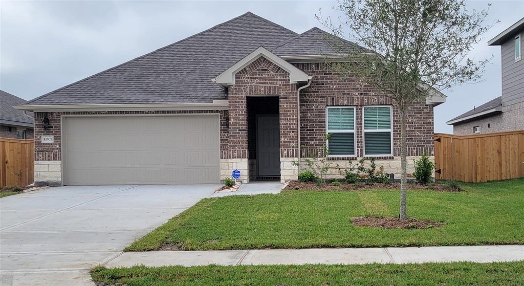 10307 Hermann Trace, Texas City, TX 77591