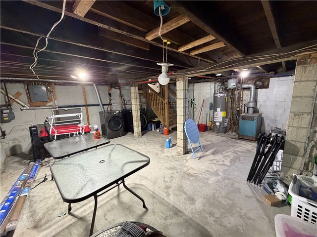 78 Highland Avenue, Johnston, RI 02919