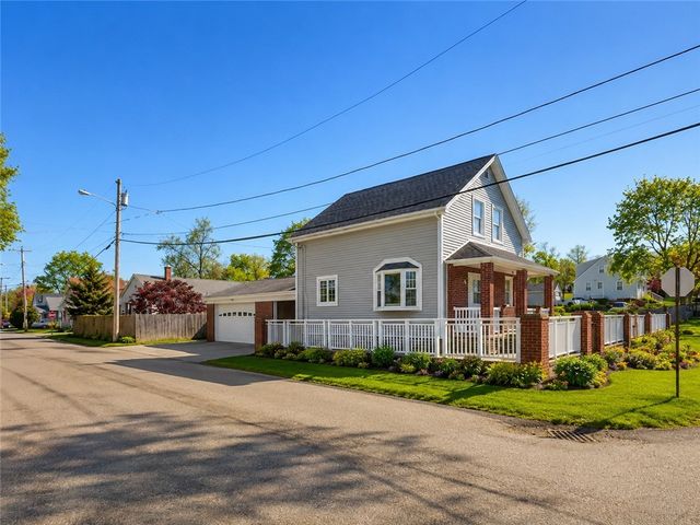 78 Highland Avenue, Johnston, RI 02919