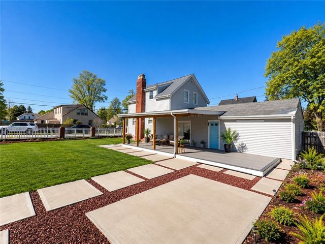78 Highland Avenue, Johnston, RI 02919